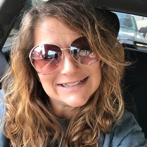 Meet your Posher, Brandi